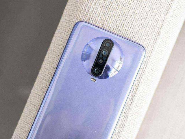 之所以redmi k30i 5g手机降到现在的价位,是小米要对k30系列进行清仓