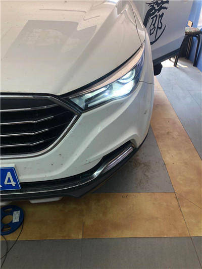 长春车灯奔腾x40升级dys led s系列双光透镜 红色恶魔眼案例