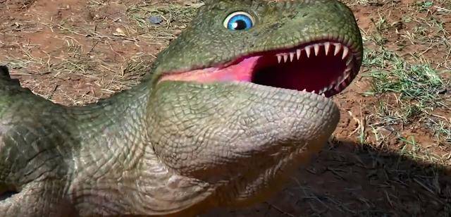 电影《恐龙王》:变异恐龙王体型堪比哥斯拉,完虐陆地霸主特暴龙