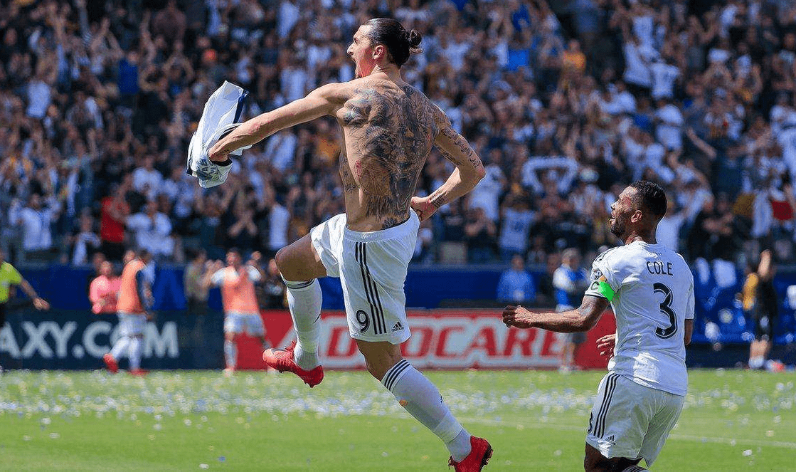 原创30岁之后,c罗踢进270球,伊布313球了,梅西数据如何?