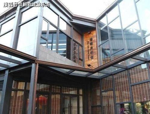 相声界的土豪,一包烟能是普通人一天的辛苦钱,豪宅只用来收藏_杨议