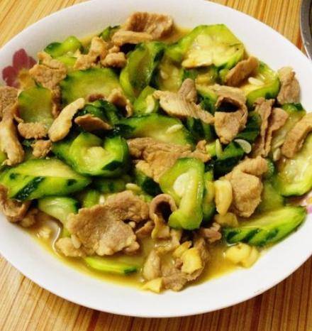 丝瓜肉丝,清淡爽口,你绝对没有吃过的夏日菜系