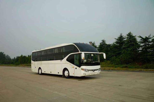 曾经主流的卧铺大巴,这几年没了踪迹,背后到底有何原因?