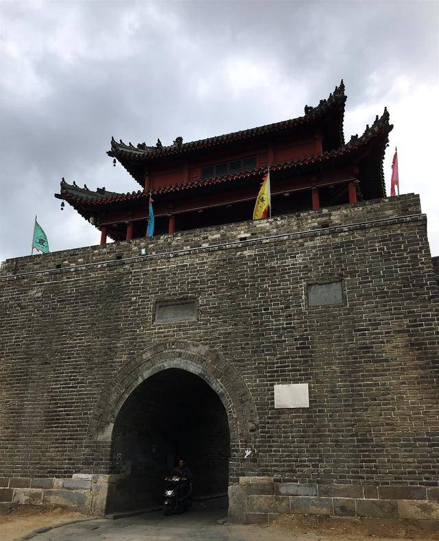 东北第一古城——宁远卫:努尔哈赤"碰壁"之地