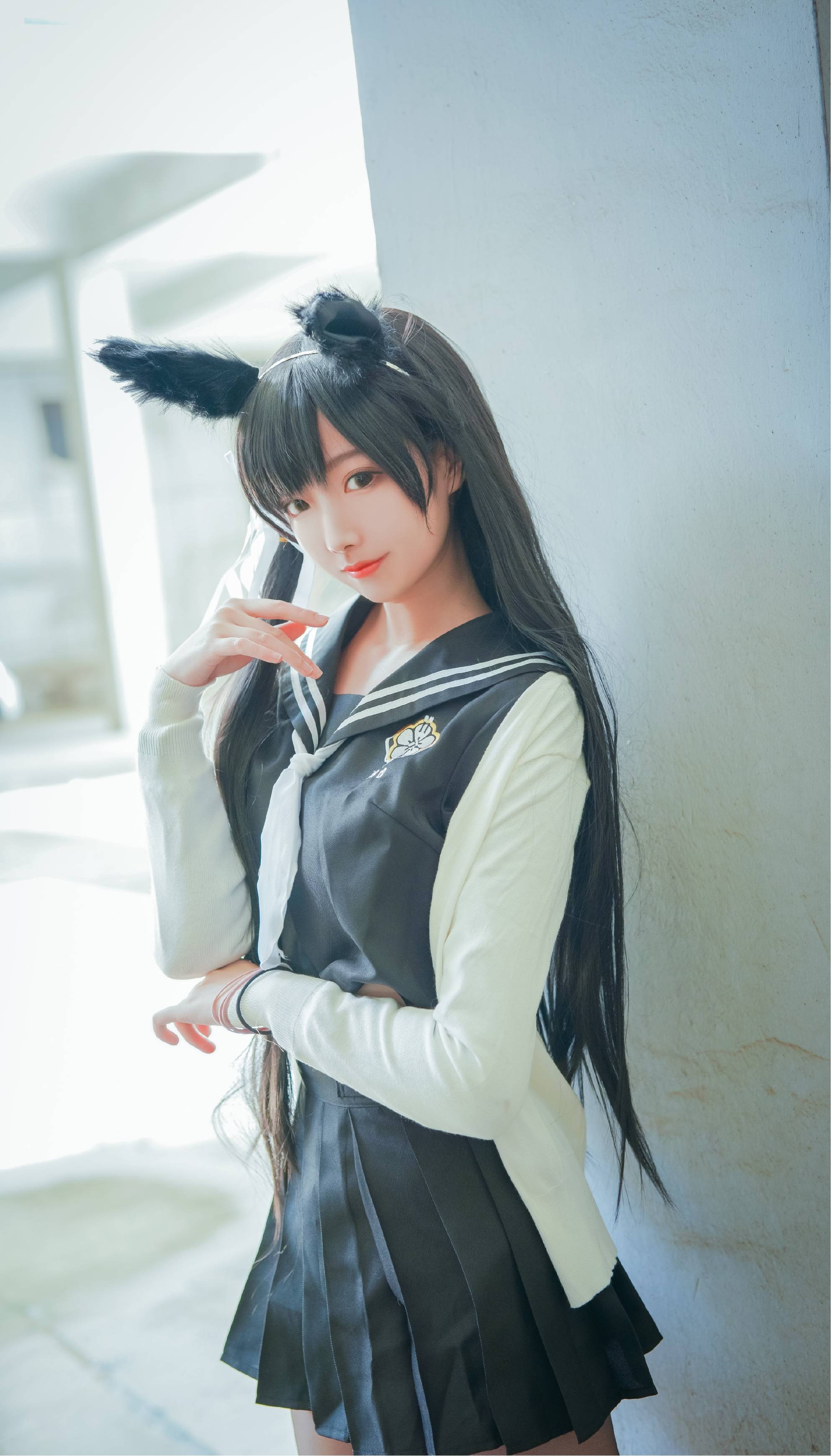 碧蓝航线犬cos户外大胆鸭子坐两套水手服无缝切换