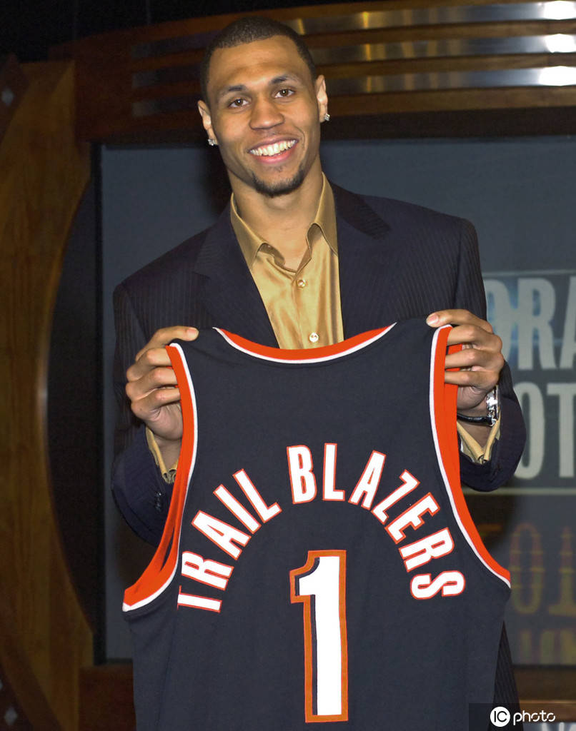 布兰登罗伊迎来36岁生日曾经天选之人退居幕后