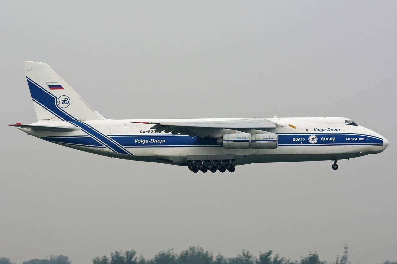 中国在研400吨运输机图片