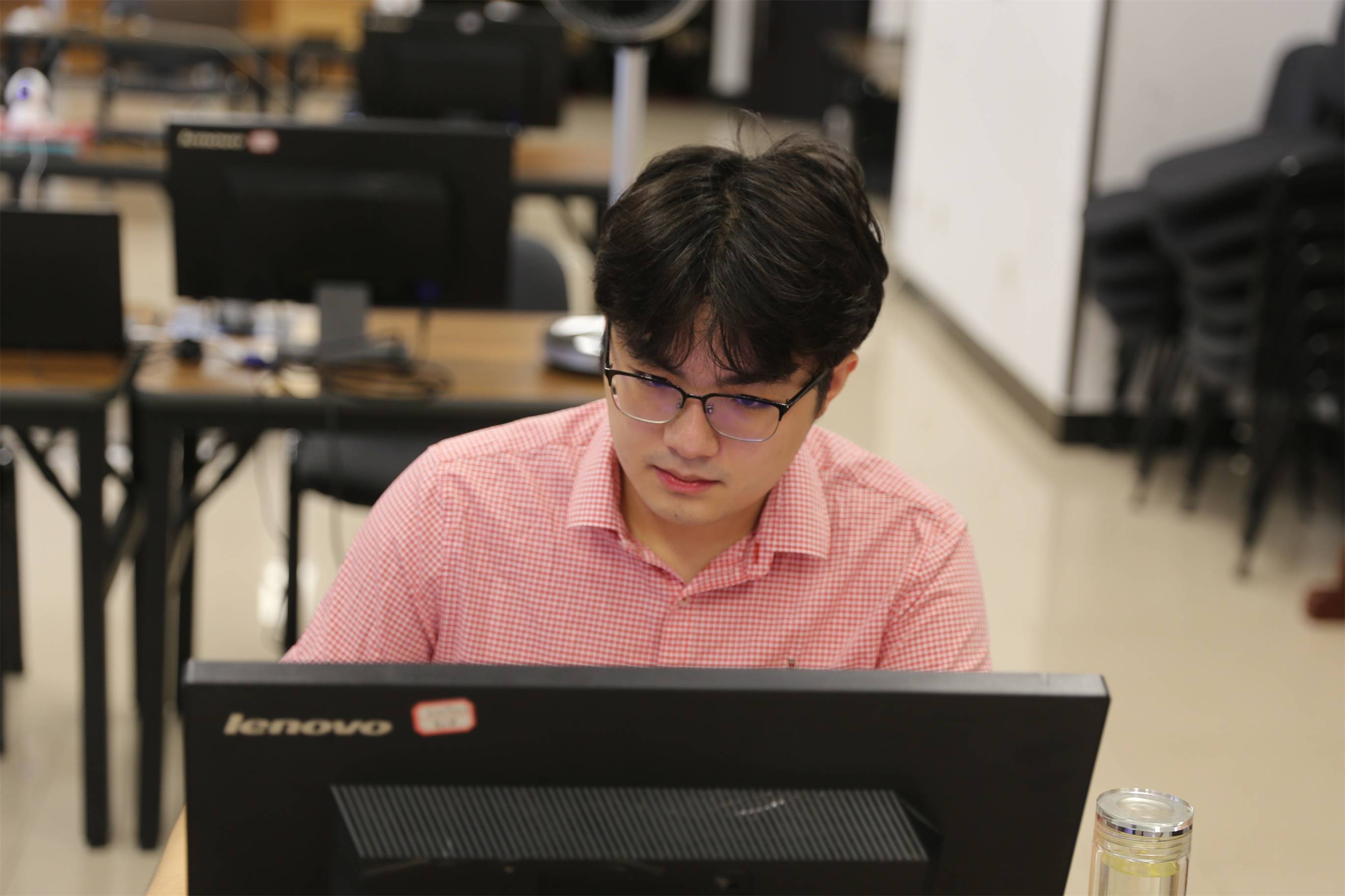 原创世界新锐战廖元赫李维清杀入四强谢科被淘汰