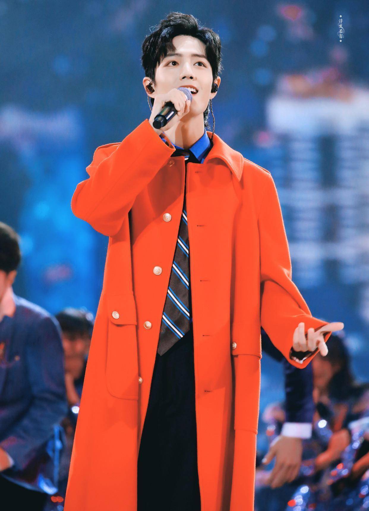 肖战工作室招人非议,多少人越俎代庖,粉丝被带了节奏_萧战