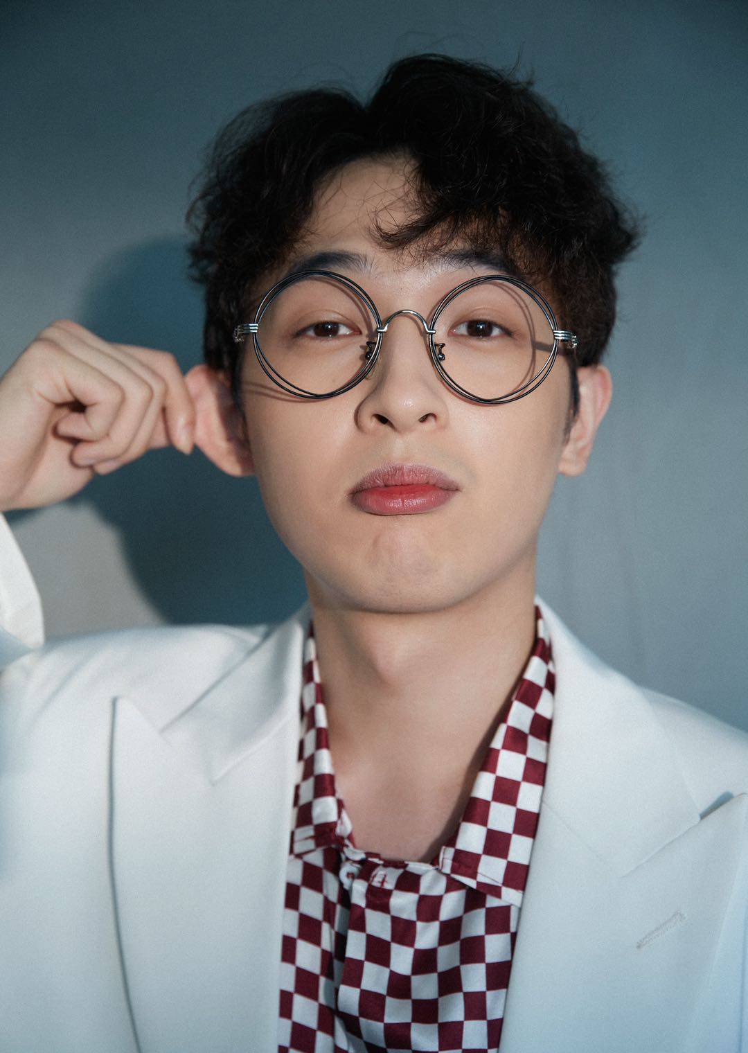 黄德毅受邀耀客传媒年度发布 与宋茜合作《陌生的恋人》幽默感爆棚