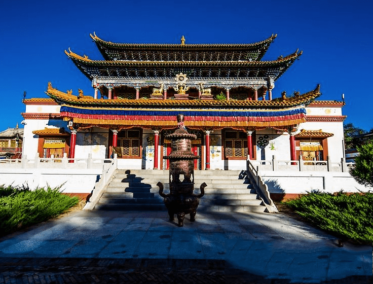 内蒙古最"灵"的2座寺庙,当地人常来此地祈祷,外地人慕名而来