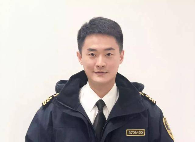 这类公务员制服真的太太太太帅了,高清图片来袭!_海关