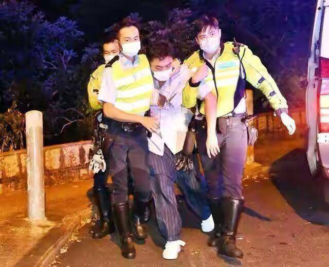 2011年,"网传富二代"雷有信对陈敏之展开了疯狂的追求,两人开始交往