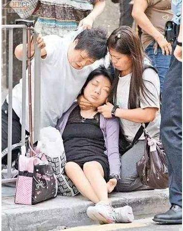 原创名模伍智恒嫁豪门6年全身瘫痪牙齿脱落胃部被割掉瘦成骷髅