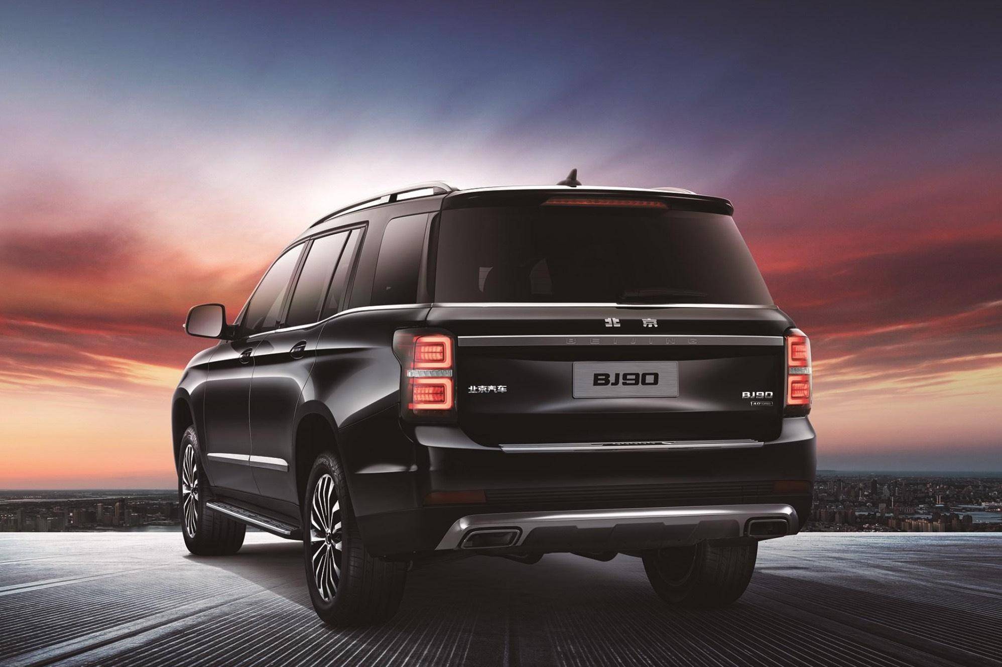 国产行政级suv,车长5.2米重2.6吨,一身名牌配件仅69.80万起