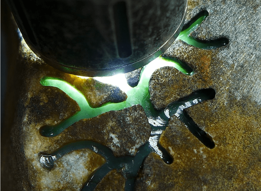 原创易出高货的莫西沙铁锈皮原石,你了解吗?