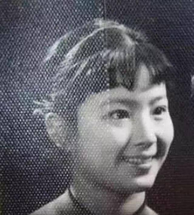 国家一级舞蹈演员刘晓莉28岁生下刘亦菲为女儿两度离婚改国籍