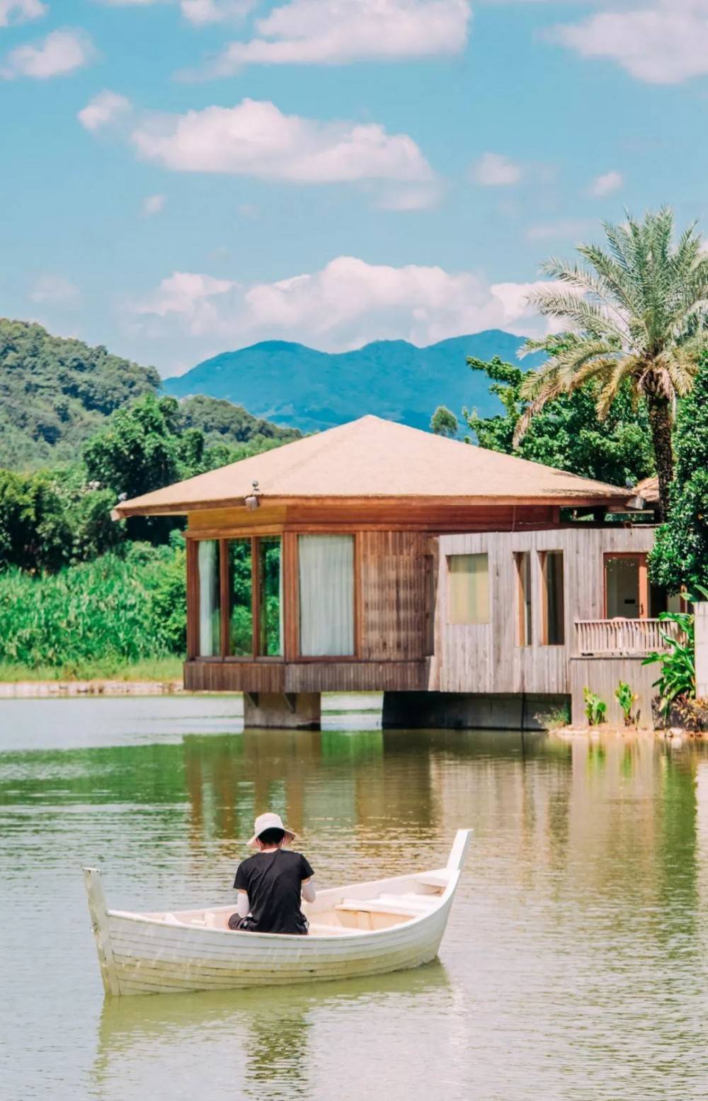 唐宋花仙谷野奢,丛林花舍客房,四季皆是景,鸟喧花静,享受隐居山野轻奢
