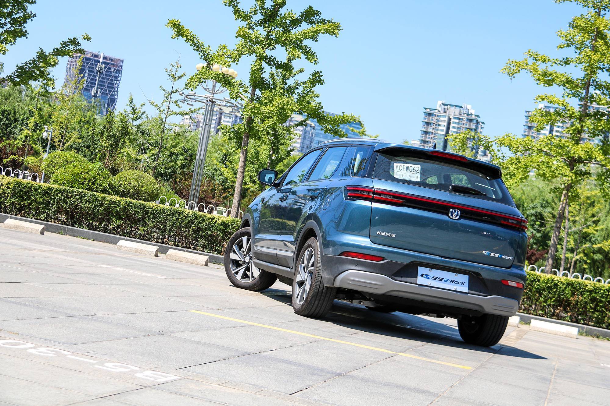 18万只为买sony音响?试长安cs55纯电