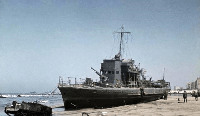 原创二战珍贵彩照英法联军被德军追的武器负重丢的到处都是