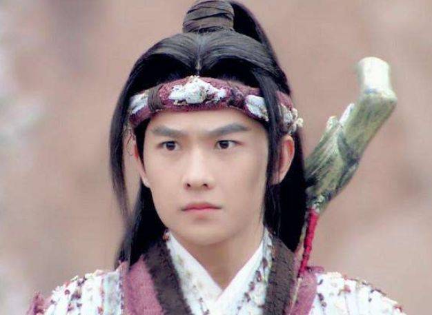 原创4位男星古装"抹额"造型,王一博已是神仙颜值,他是惊艳瞬间