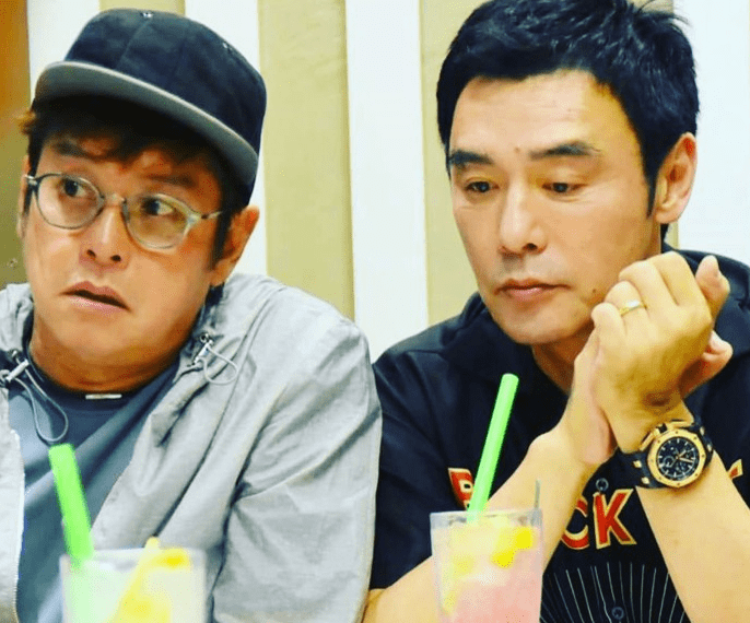 原创67岁的钟镇涛一身简约穿搭也难掩旧时男神气质