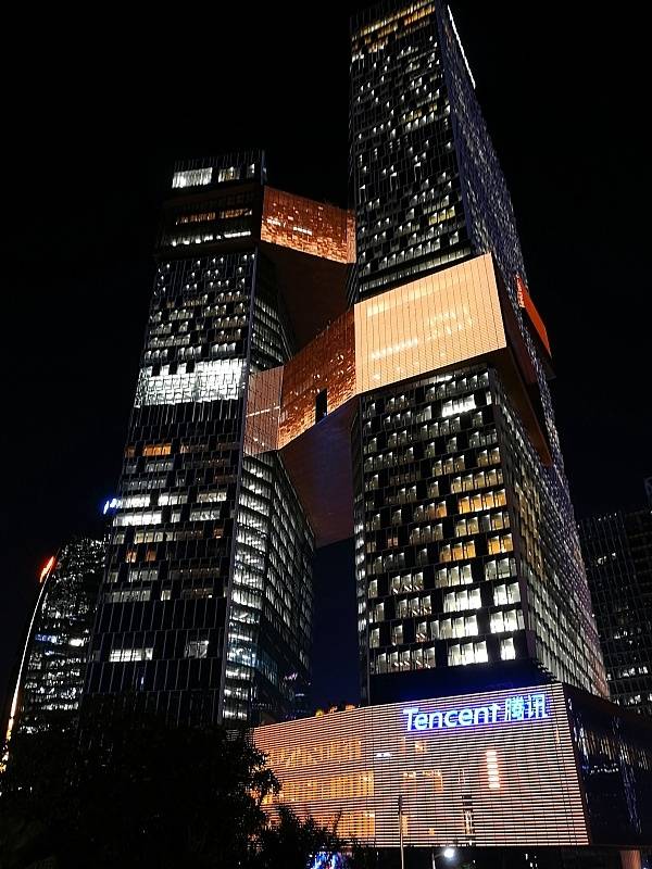互联网公司总部大楼啥样?看,身为三巨头中的腾讯新总部滨海大厦