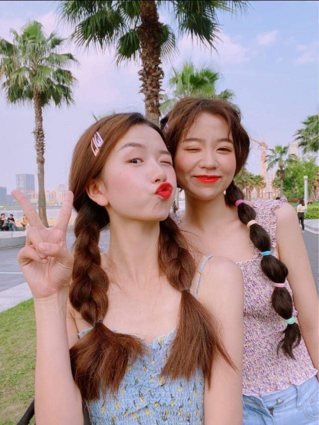 闺蜜出游自拍拍照技巧推荐这样拍超甜