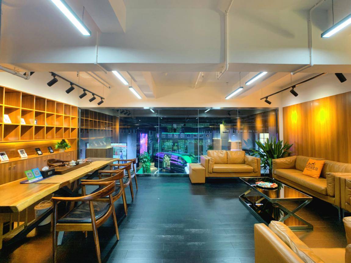 华南首家6s店 深圳房车汇喜迁新店隆重开业