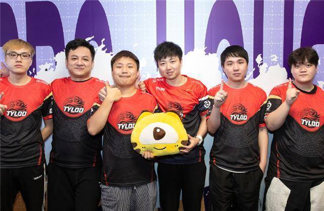 既生瑜何生亮,虎牙csgo决赛,全华班tyloo再次险胜vg