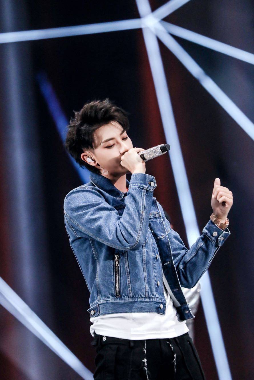 《冰激凌》元气满满 综艺新人开启挑战多类型真人_黄子韬