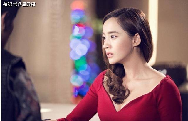 她7岁习武,本想当一个武打明星,却不料因身材太火辣靠性感走红_王智