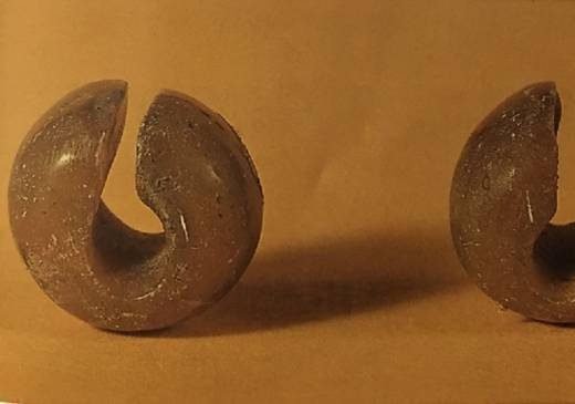 博物馆珍品藏玉玦,马家浜文化