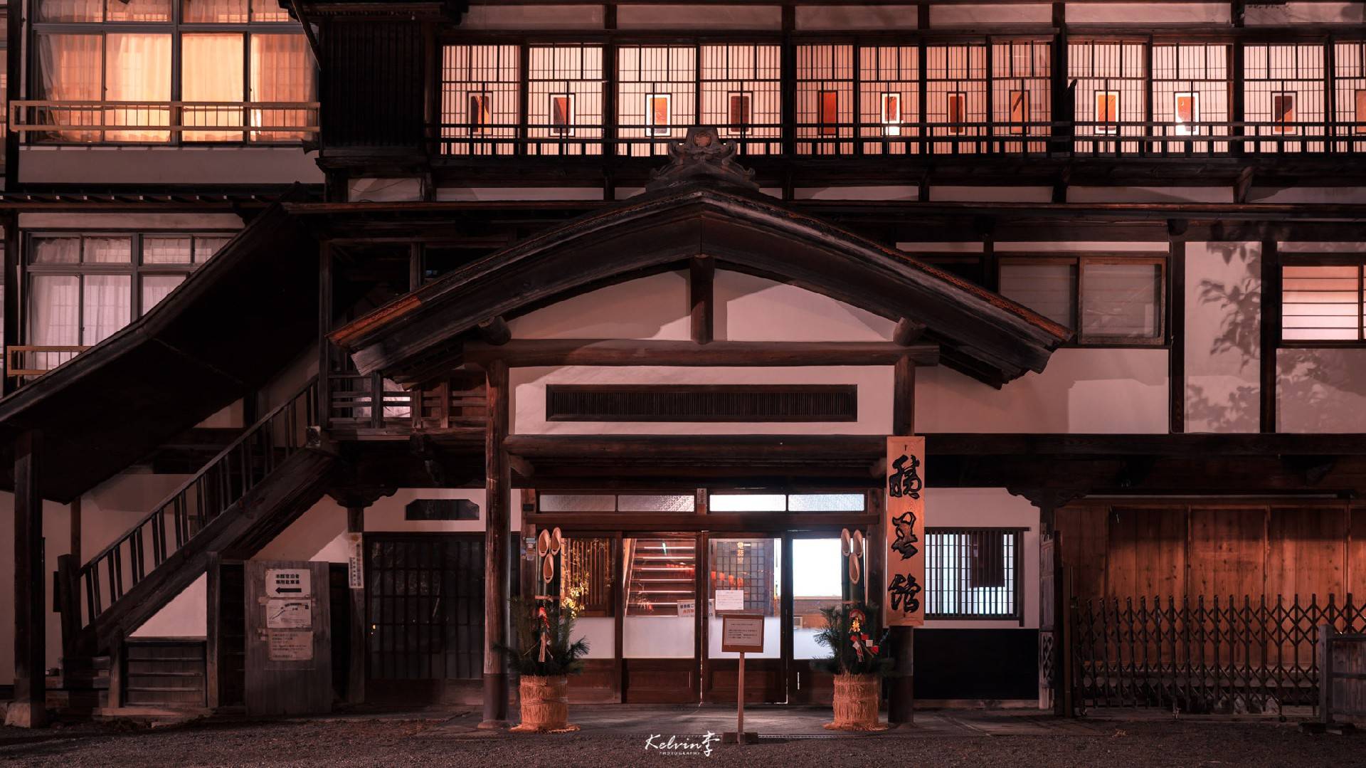 瞬间穿越到宫崎骏的动漫世界 —— 《千与千寻》油屋原型四万温泉积善