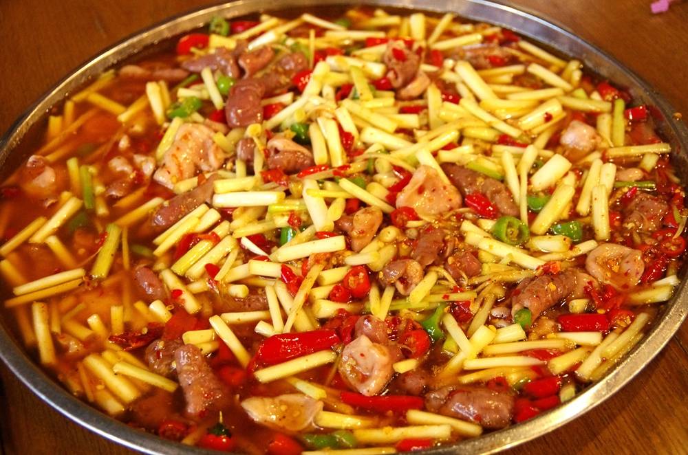 自贡人气苍蝇馆子,盐帮菜好不好吃?感受一下才知道_手机搜狐网