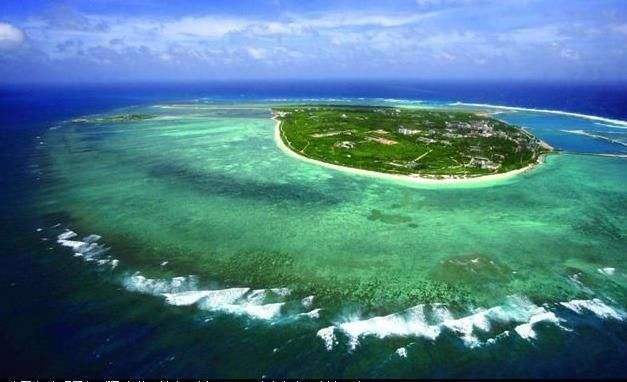 西沙群岛上一共有22个岛屿,7个沙洲,8座环礁,1座台礁,1座暗礁海滩,有