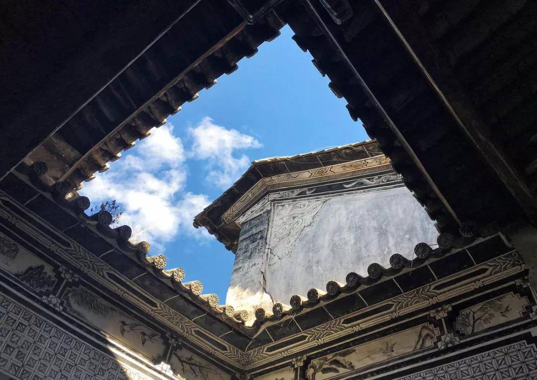 为什么许多客家人的老屋里都会有天井呢