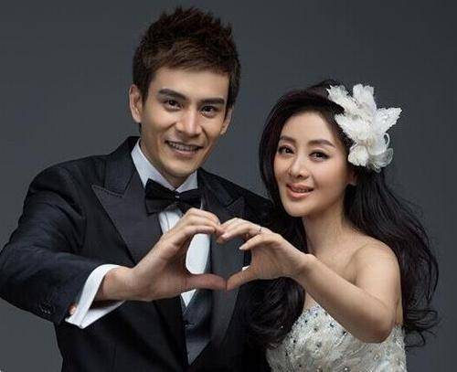 在《如懿传》中,你是否还记得帅气的凌云彻呢,没错,李佳璘正是嫁给了