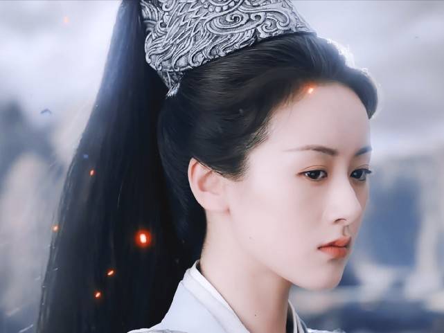 《琉璃》战神璇玑的孤独只有两人懂,金赤鸟算一个,另一个是谁?