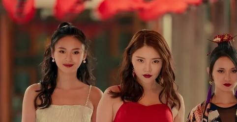 大嫂徐冬冬最新动作大片,英姿飒爽,美艳动人,她到底有多惊艳呢