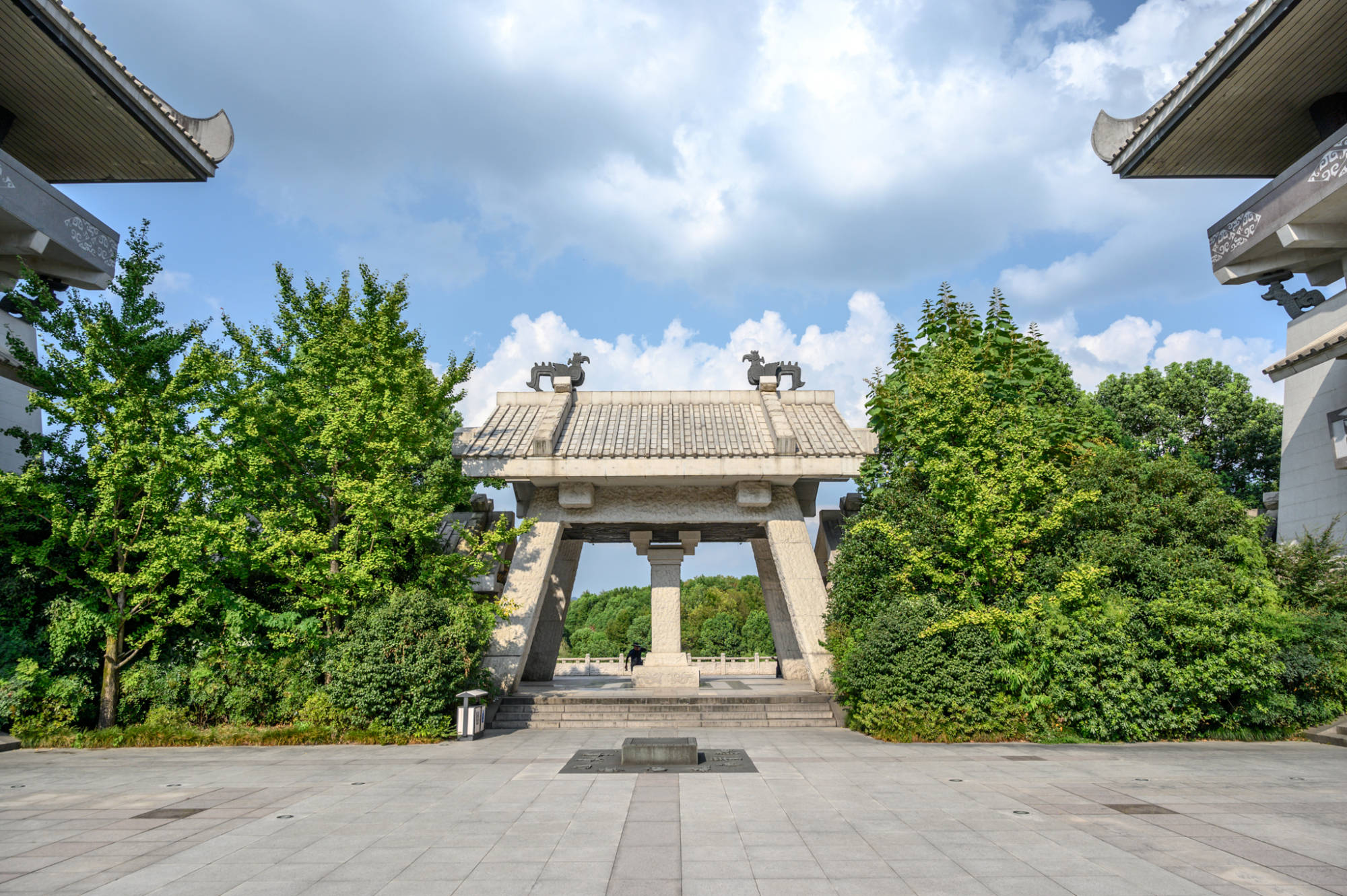 原创浙江上虞规模最大的庙宇,建筑没有一片瓦,供奉着五帝之一的舜帝