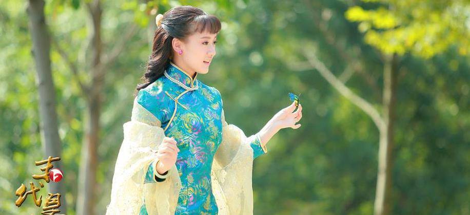 曾是《爱情公寓》"最甜"龙套,28岁逆袭成女神,潮到不敢认_袁冰妍