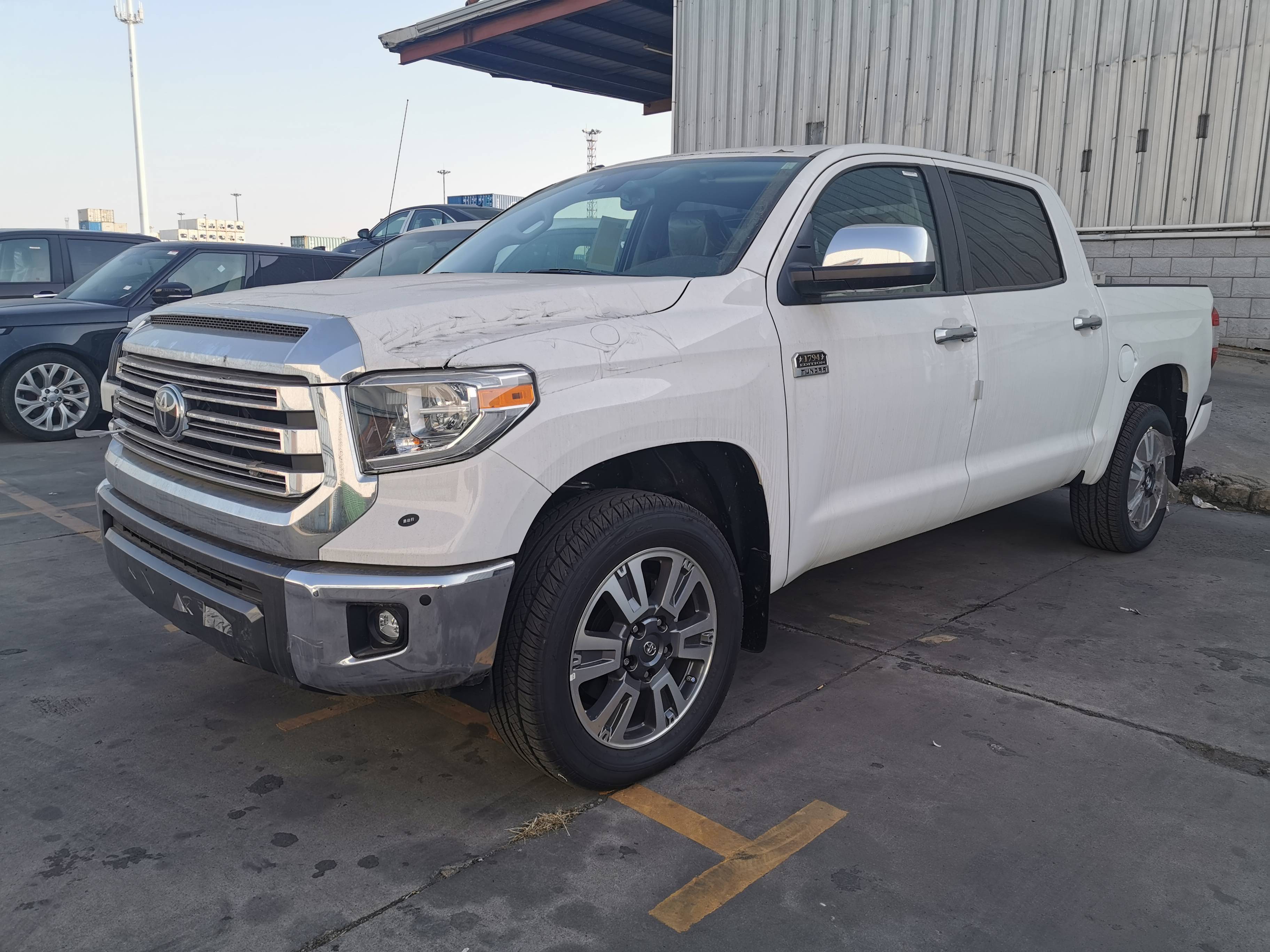 加版20款丰田坦途皮卡顶配1794纪念版实车测评动力参数配置解析