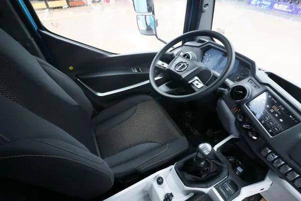 内饰首发安全效能移动堡垒飞碟w轻卡全面解析卡车之友网