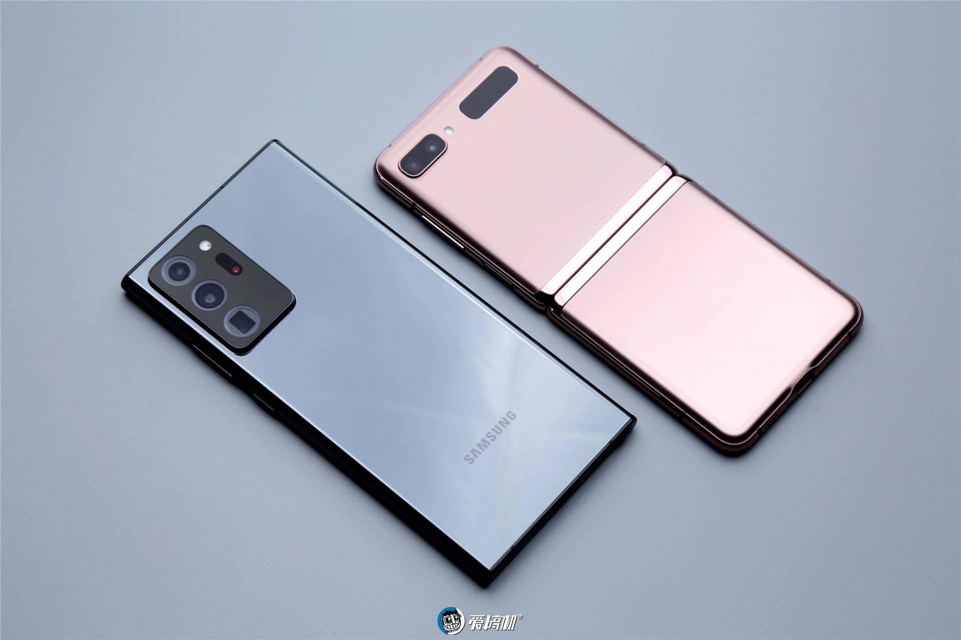 12499元的翻盖机,三星galaxy z flip 5g上手体验_屏幕