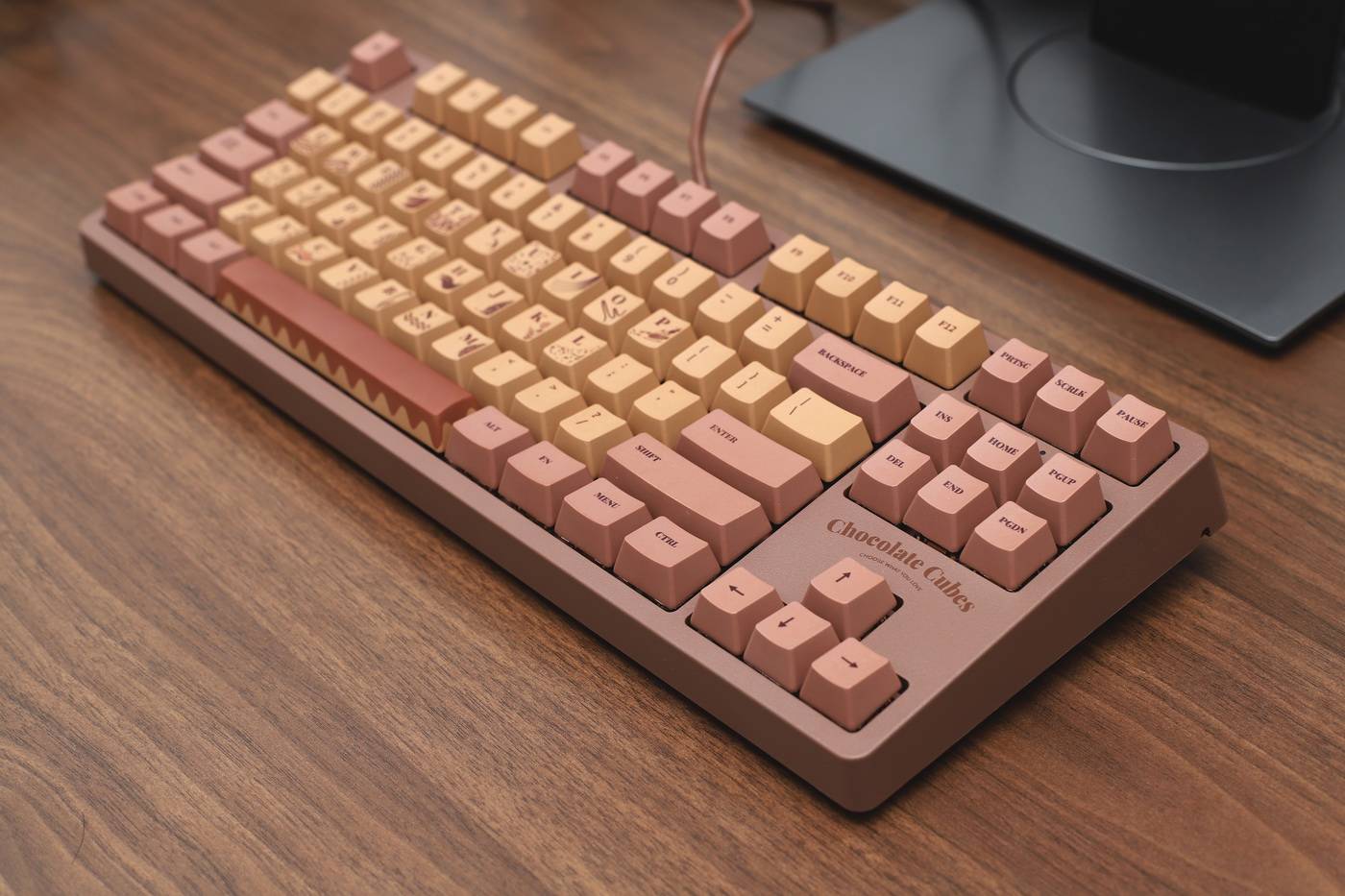 他们坚持把巧克力带向机械键盘,现在又出新口味了_cubes