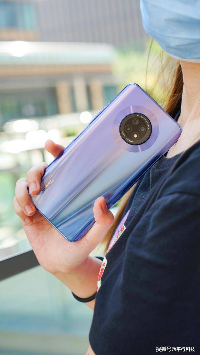 原创华为畅享20plus图赏超清真全屏炫彩舞台光颜值爆表