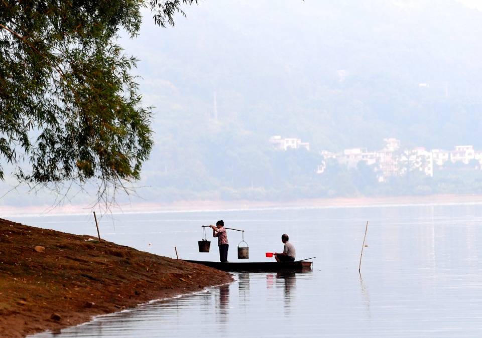 有一种生活叫长寿岛上梦巴马来一场裸浴景中境如仙