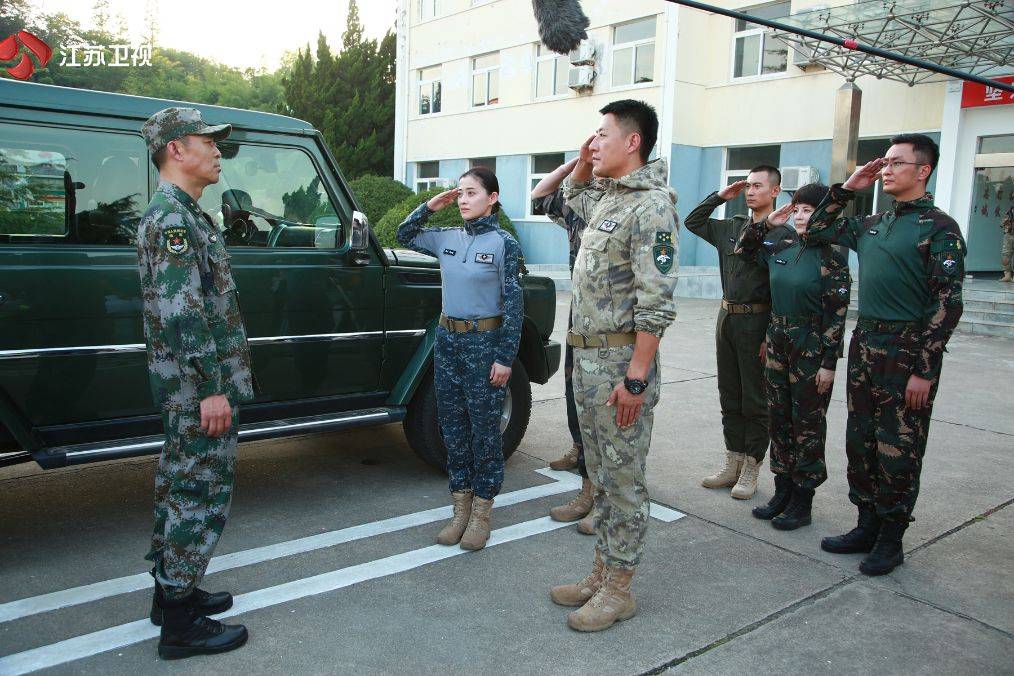 又飒又柔!这可能是最符合梅婷气质的一部剧了