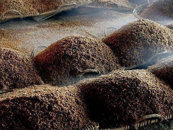 白酒|用小型酒厂酿酒设备做小曲酒，有几种不同的工艺？